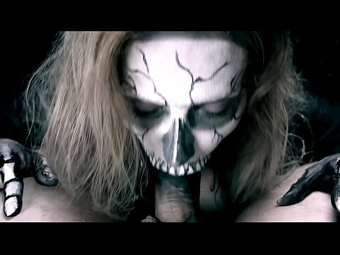 ❤️ Púkastelpa sýgur hani með svarta munninum og kyngir ásamt. Klámmyndband á is.newsexxxx.ru